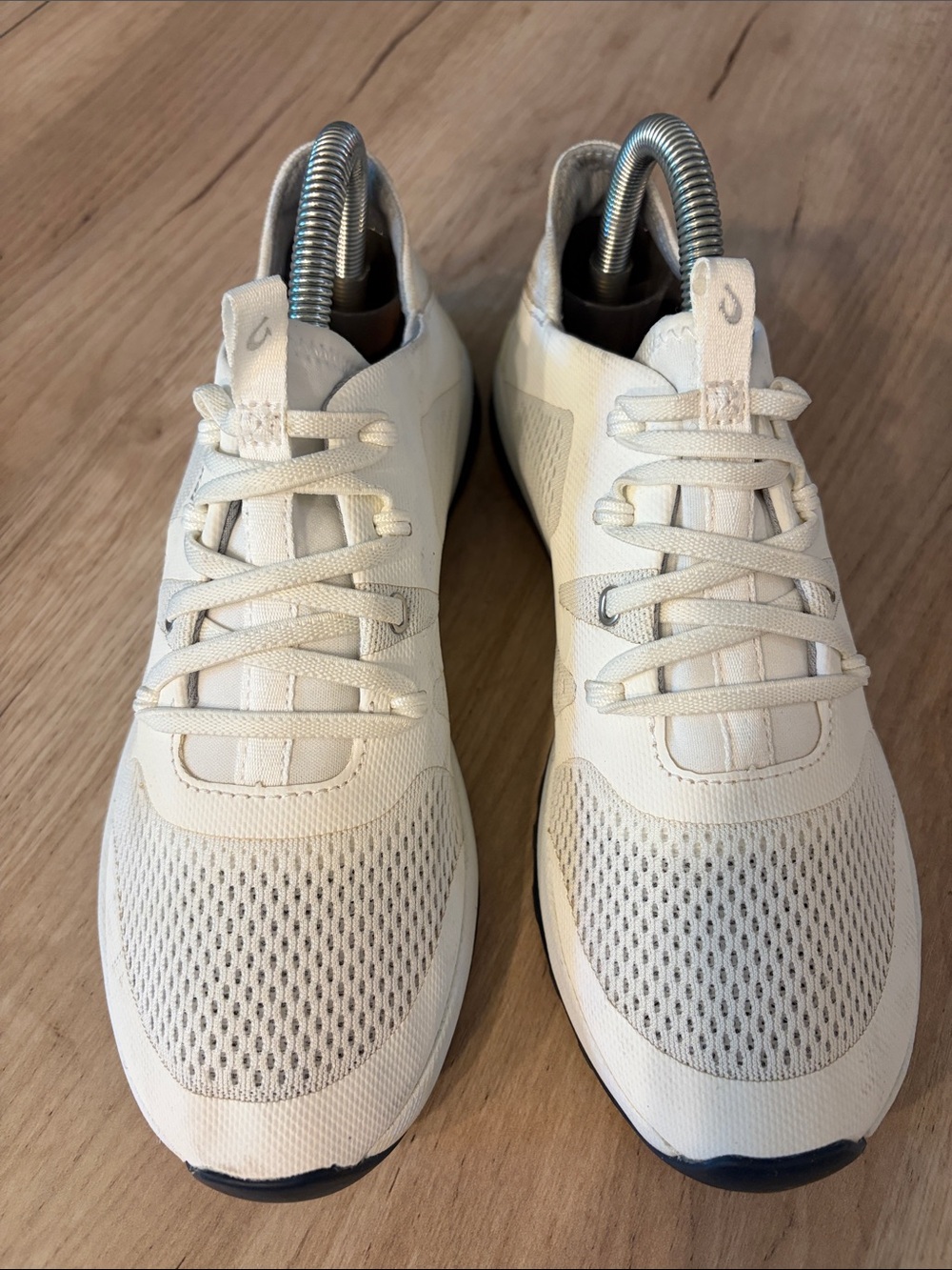 OLUKAI HUIA WHITE MESH SLIP ON ATHLETE WALKING SNEAKERS WOMENS SIZE 7.5